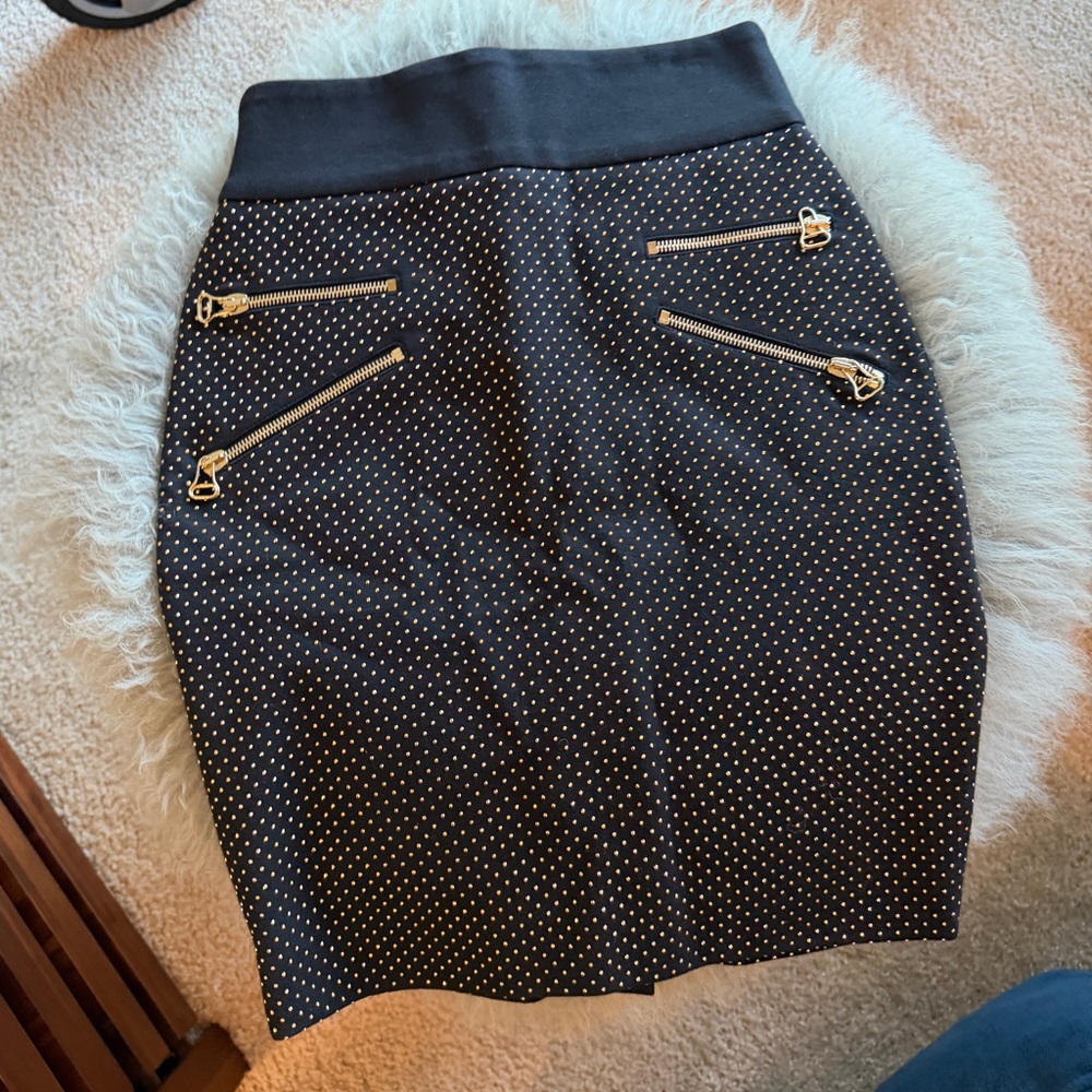 Pierre Balmain Black Skirt with back Gold Zippers & gold embellishments size 38
